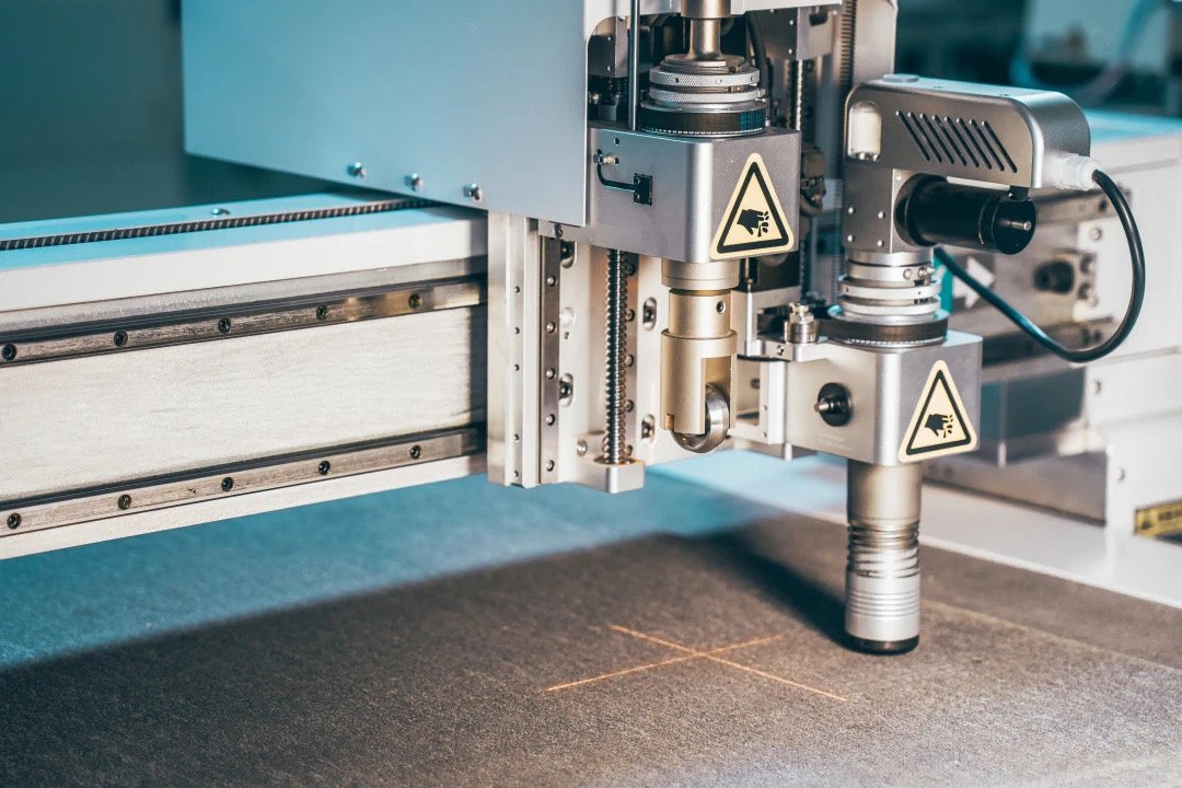 What is oscillating knife cutting machine？